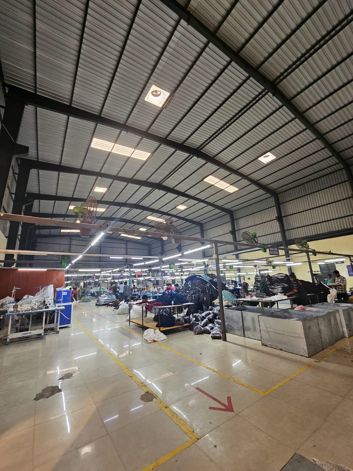 Vitrified main-shed floor with production layout